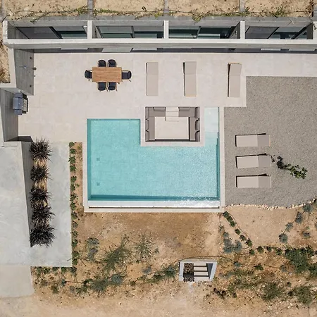 Alba Cave Villa *